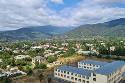 Balakəndə 19 yaşlı qız intihara cəhd edib