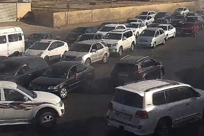 Bakının bir sıra yollarında tıxac yaranıb - SİYAHI