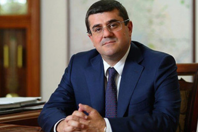 Araik Arutyunyan istefa verib