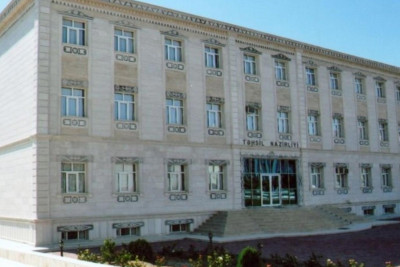 Naxçıvanda təhsil nazirinin müavini tutduğu vəzifədən azad edilib