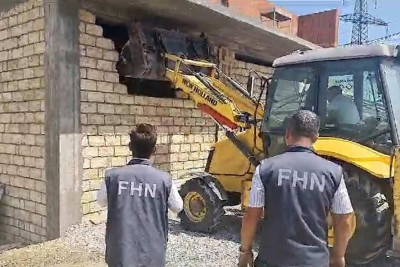 Masazırda qanunsuz tikili sökülüb - VİDEO