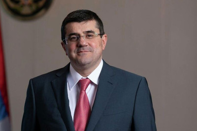 Araik “Ukraynanın suverenliyinə və ərazi bütövlüyünə qəsd etməkdə” ittiham olunur