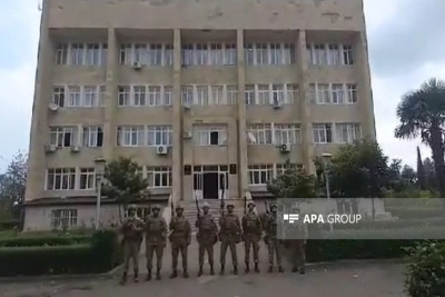 Ağdərənin mərkəzində Azərbaycan bayrağı qaldırılıb - VİDEO