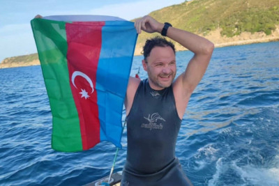 Həmyerlimiz Cəbəllütariq boğazını üzərək keçib