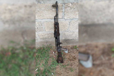 Ağdaşda su kanalından “Kalaşnikov” avtomatı tapılıb
