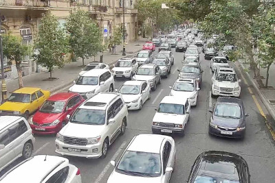Bakıda tıxac olan yollar - SİYAHI
