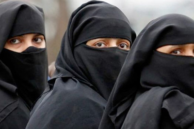 Özbəkistanda üzü örtən geyimlər qadağan olunur