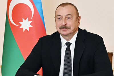 İlham Əliyev Vyetnam liderinə təbrik məktubu göndərib