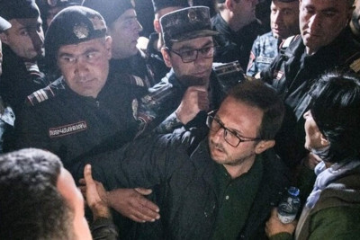 İrəvanda keçirilən etiraz aksiyalarında 16 nəfər saxlanılıb