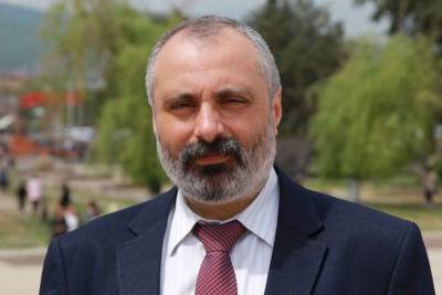 Qondarma “xarici işlər naziri” Azərbaycana təslim olur