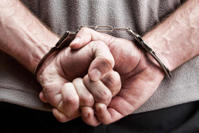 Bakıda 39 yaşlı kişi ov tüfəngi ilə güllələnib, qohumu saxlanılıb