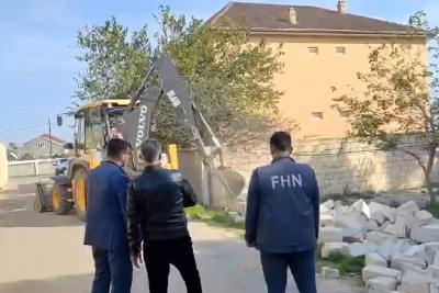 Kürdəmir və Neftçalada qanunsuz tikililər sökülüb