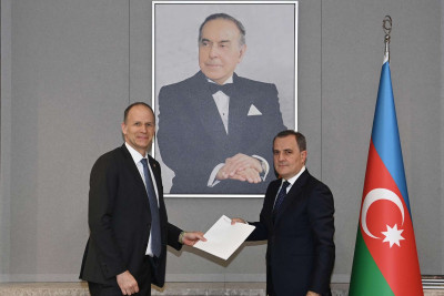 Ceyhun Bayramov İsveçrənin yeni səfiri ilə görüşüb