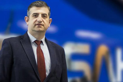 Bayraktarın qardaşı etiraz olaraq, “Facebook” və “İnstagram”dakı səhifələrini silib