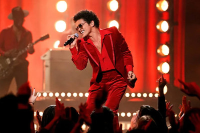 Bruno Mars musiqi avadanlığını Təl-Əvivdə qoyduğu üçün Dohadakı konsertini ləğv edib