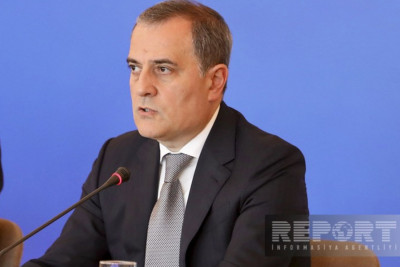 Ceyhun Bayramov BƏƏ-yə rəsmi səfərə yola düşüb