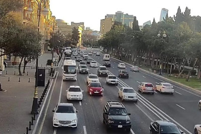 Bakıda tıxac olan yollar - SİYAHI