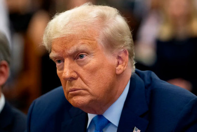 Donald Trampın böyük bacısı vəfat edib