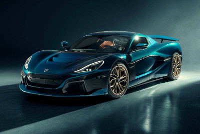 “Nevera hiperkar”ı geriyə 275  km/saat sürətlə hərəkət edərək rekorda imza atıb - VİDEO