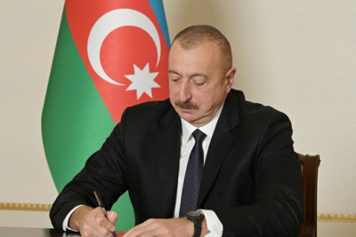Səfərbərlik Xidmətinin hərbi qulluqçularının və DSX-nin hərbçilərinin maaşları 20% artıb