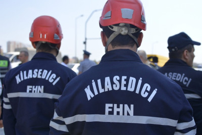 Bakıda qüllədə köməksiz vəziyyətdə qalan şəxs xilas edilib