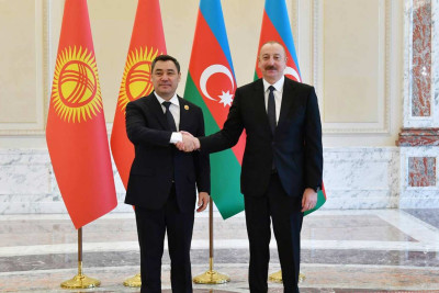 İlham Əliyev Qırğızıstan Prezidenti ilə görüşüb