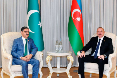 İlham Əliyev Daşkənddə Pakistanın Keçid Hökumətinin Baş naziri ilə görüşüb