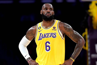 Lebron Ceyms NBA-da tarixi rekorda imza atıb