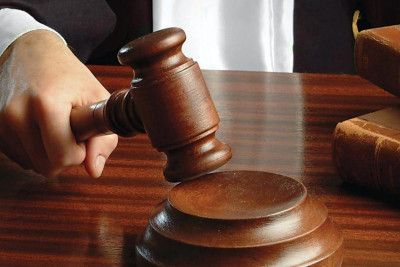 Yeniyetməni oğurlayıb ailəsindən pul tələb edən 4 nəfərə hökm oxunub