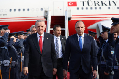Ərdoğan Yunanıstanda səfərdədir