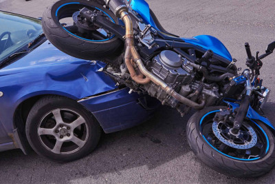 Sumqayıtda avtomobillə moped toqquşub