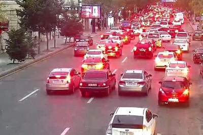 Bakıda tıxac olan yollar - SİYAHI