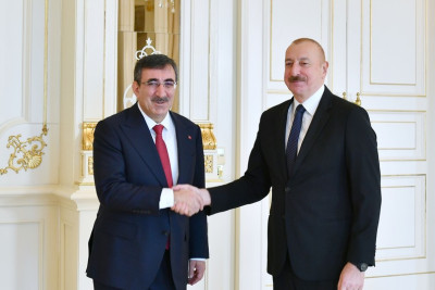 İlham Əliyev Türkiyənin vitse-prezidenti Cevdet Yılmazı qəbul edib