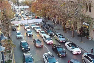 Bakıda tıxac olan yollar - SİYAHI