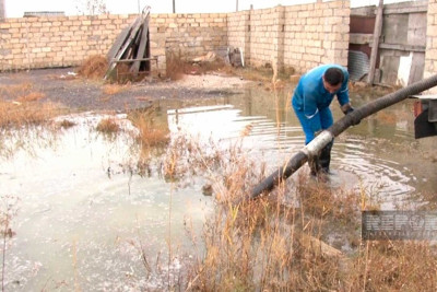 Sumqayıtda 10 minə yaxın sakinin yaşadığı ərazini su basıb