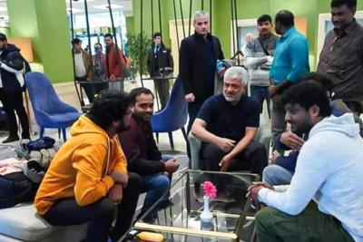 Hindistanlılar Bakıda döyüş filmi çəkirlər