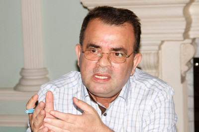 “Olaylar” qəzetinin baş redaktoru prezidentliyə namizədliyini irəli sürüb