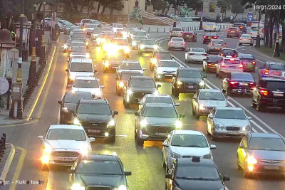 Bakıda tıxac olan yollar - SİYAHI