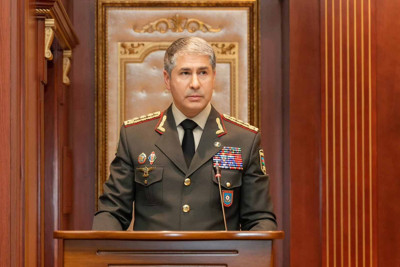 Vilayət Eyvazov xidmətə qəbulla bağlı növbəti sıra baxışı keçirib