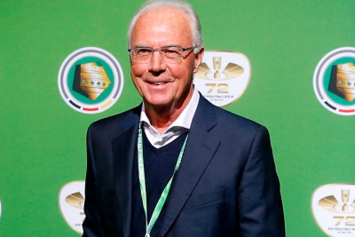 Əfsanəvi futbolçu Frans Bekkenbauer vəfat edib