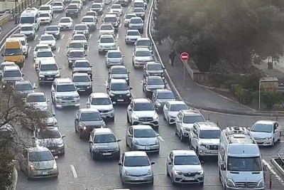 Bakıda tıxac olan yollar - SİYAHI