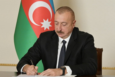 Bir qrup gəncə Prezident mükafatları verilib - SİYAHI