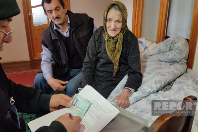 Oğuzda 102 yaşlı seçici səs verib