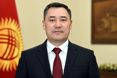 Qırğızıstan Prezidenti Azərbaycana səfərə gəlib