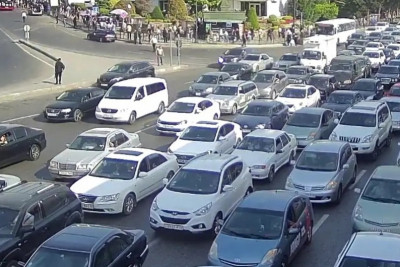 Bakıda tıxac olan yollar - SİYAHI