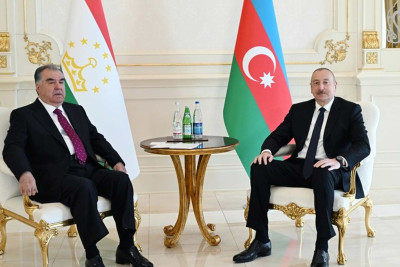 Azərbaycan və Tacikistan prezidentlərinin təkbətək görüşü başlayıb