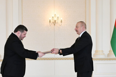İlham Əliyev Ukrayna səfirinin etimadnaməsini qəbul edib