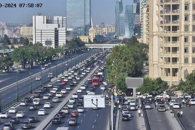 Bakının bəzi yollarında tıxac var - SİYAHI