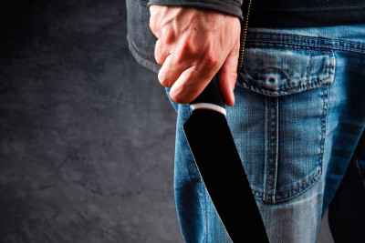 Sumqayıtda 21 yaşlı oğlan qardaşını bıçaqlayıb