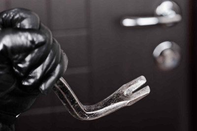 Şabranda evə basqın olub, qadın öldürülüb